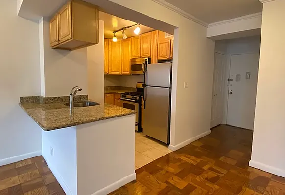 Rented by REAL New York | media 3