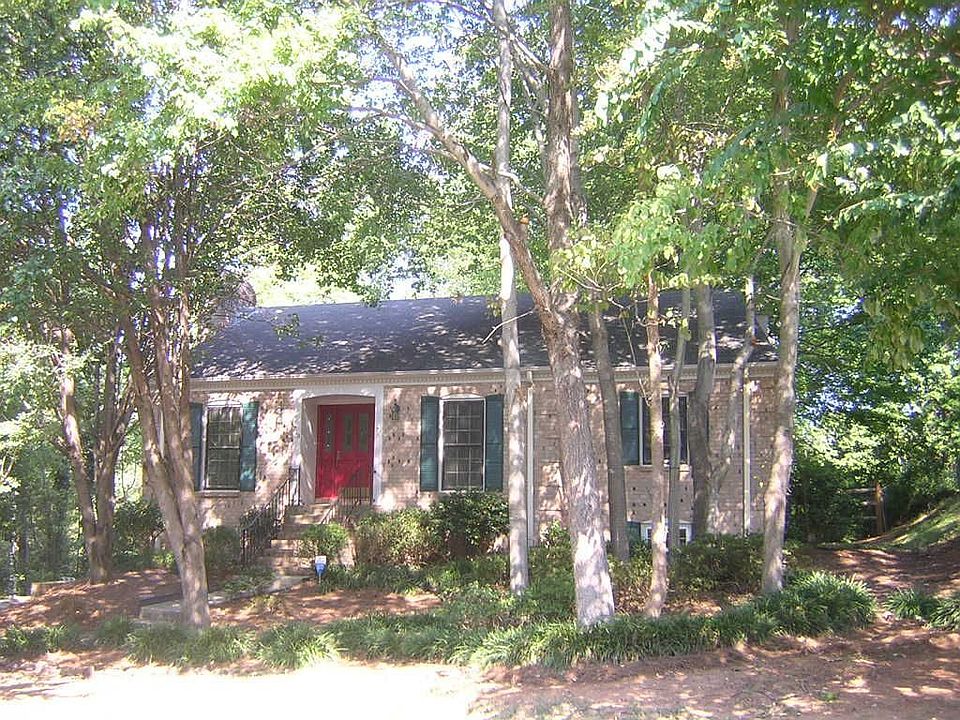 Brick ranch with finished basement