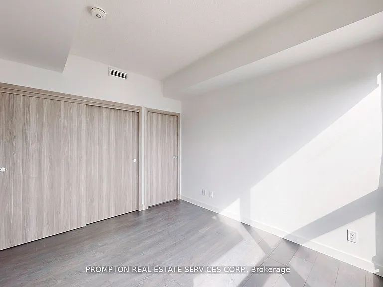 25 McMahon Dr #602 — Photo 15