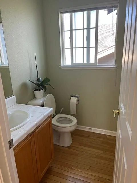 817 Hayden Ave — Photo 3