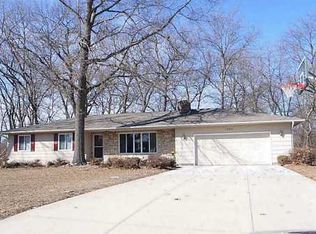 4201 Antler Dr, Cedar Rapids, IA 52411