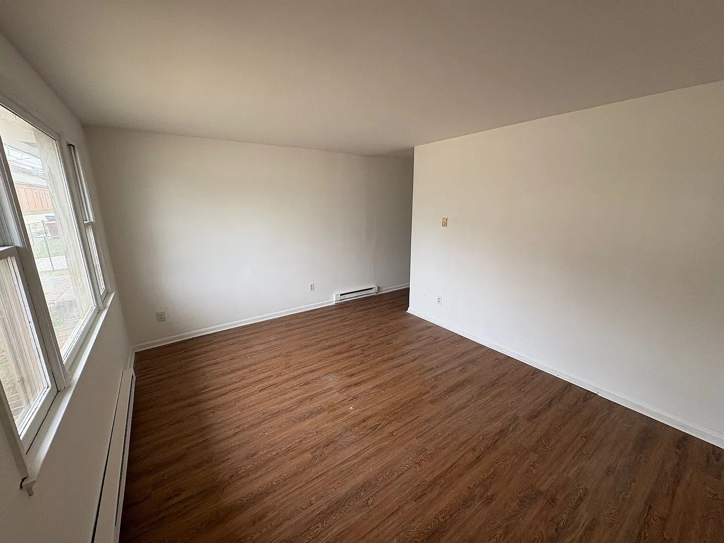 2 bedroom home — Photo 2