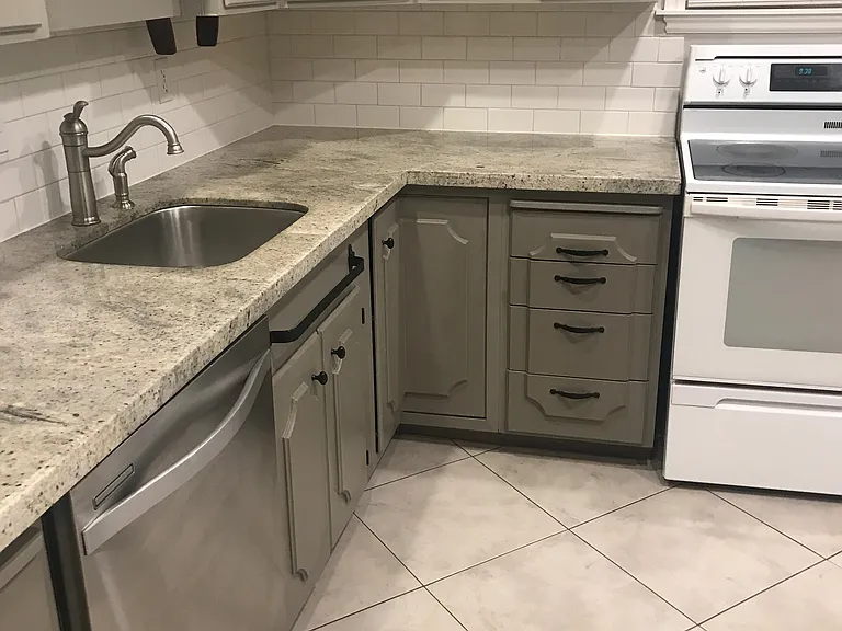 1615 E Harrison Ave — Photo 3