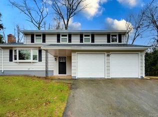 82 Stuart St, Newington, CT 06111