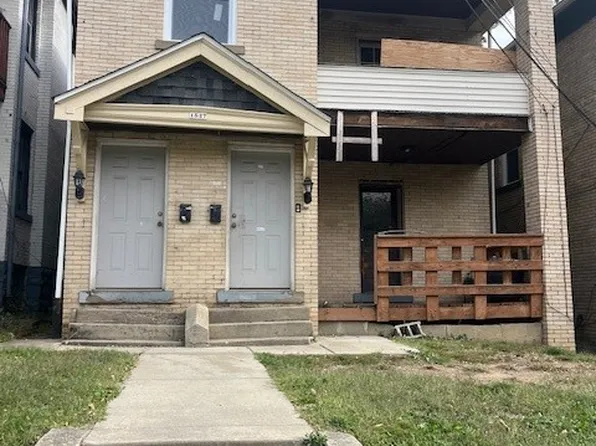 1527 Alton St, Pittsburgh, PA 15216