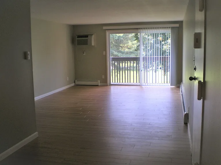 Winkworth Apartment Homes — Photo 5