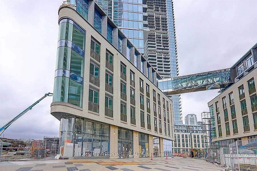 1000 Portage Pkwy #1701