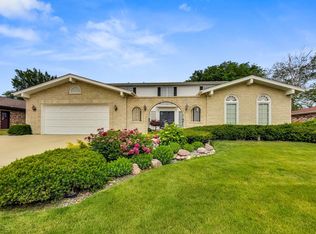 3154 Doriann Dr, Northbrook, IL