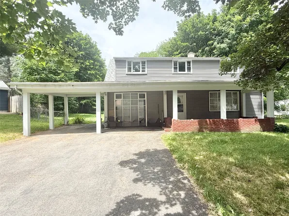 116 Martha Rd, Vestal, NY 13850