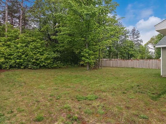 5th image of 2020 Woodside Trail Ct