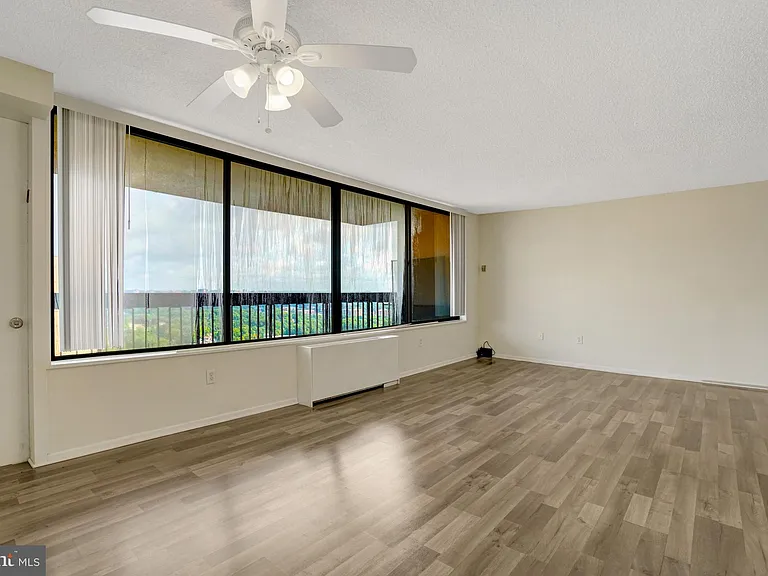 3705 S George Mason Dr #2504S — Photo 2