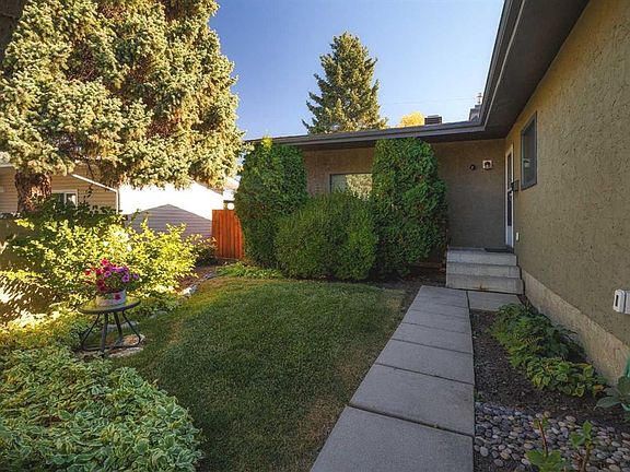 3rd image of 3035 W Cedar Ridge Dr SW