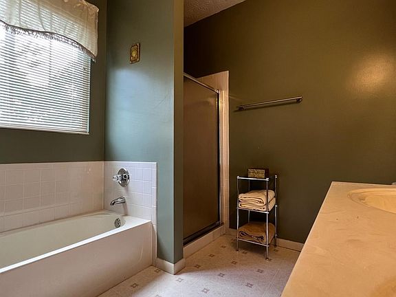4th image of 4261 Endeavor Dr Unit 204