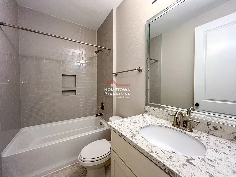 1467 W Shores Blvd — Photo 27
