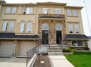 26 Persimmon Ln, Staten Island, NY 10314
