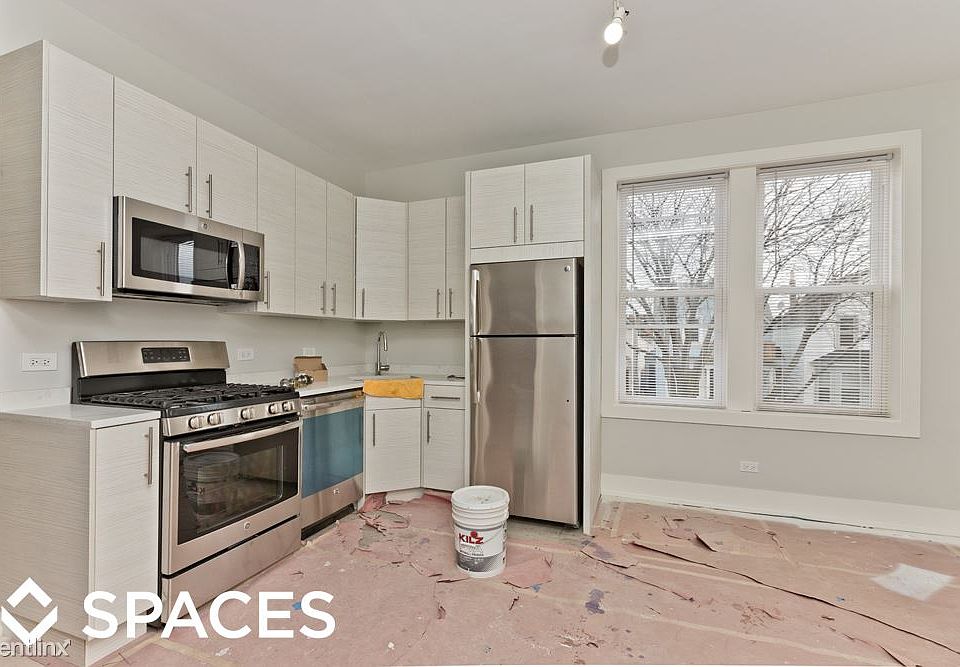 1st image of 3656 W Shakespeare Ave APT 2