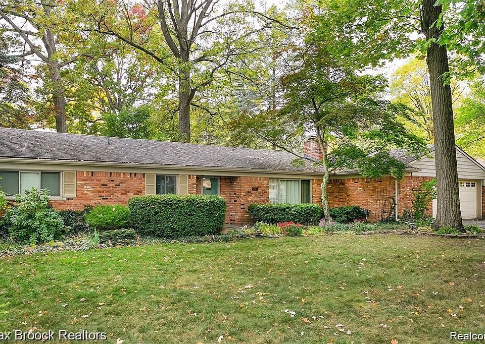 1st image of 1386 Avondale St