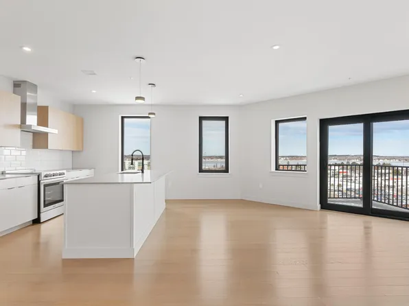 75 Chestnut Street #706, Portland, ME 04101