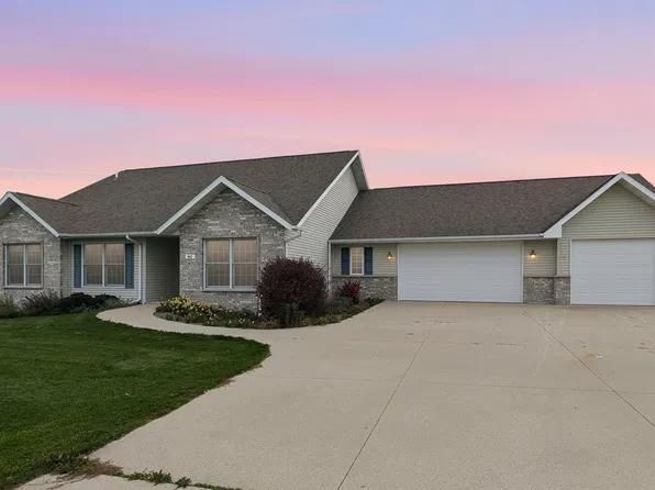 962 N Mill Rd, Chilton, WI 53014