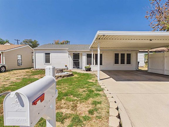 4th image of 905 SW 29th St