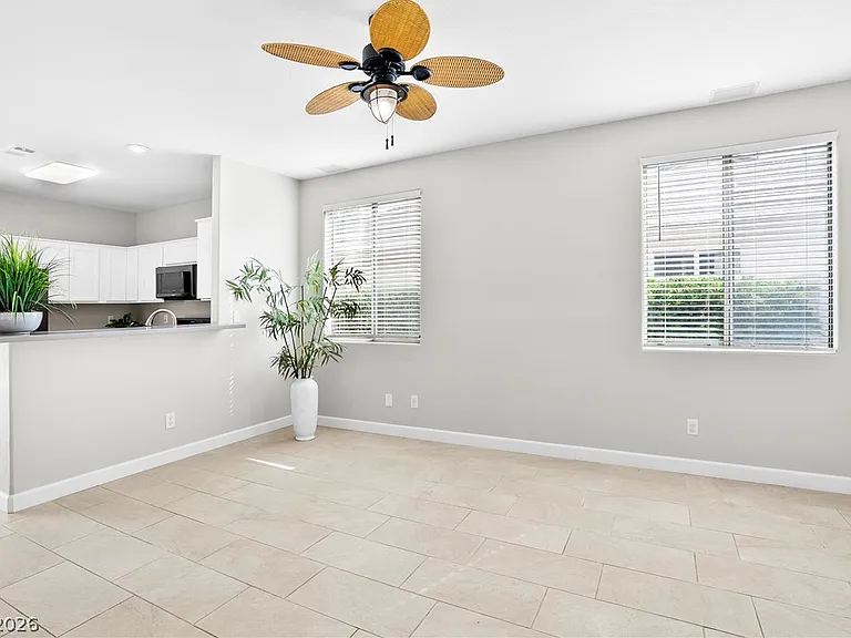 8824 Iron Hitch Ave — Photo 5