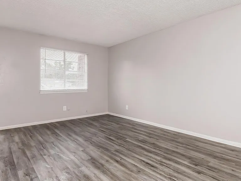 5107 N Hammond Ave — Photo 6