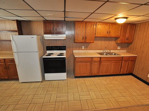 3rd image of 13 Pulaski St #E