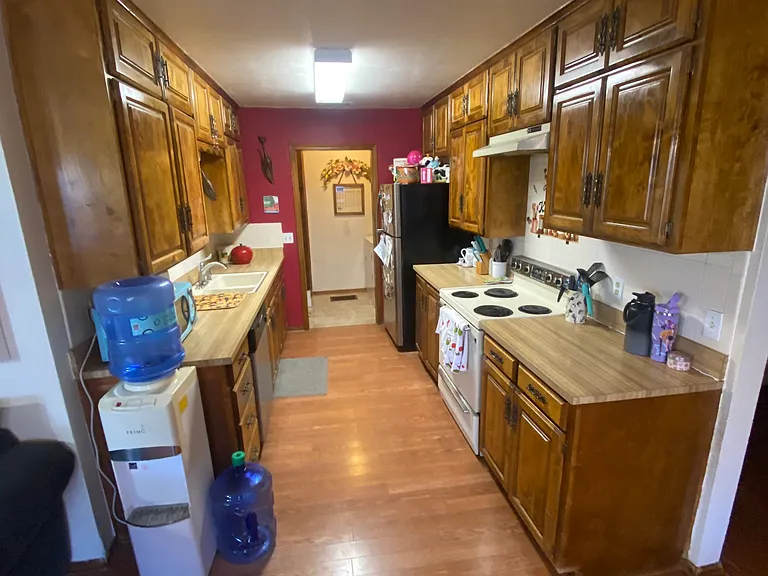 2803 SW 27th Ave — Photo 6