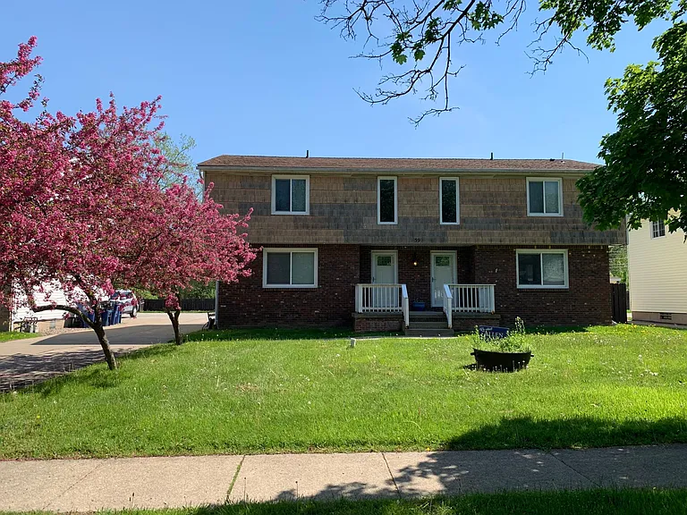 59 Pheasant Run Rd #RIGHT — Photo 1