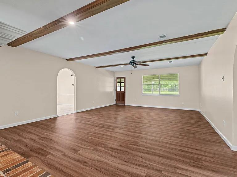 120 Texas Ave — Photo 7