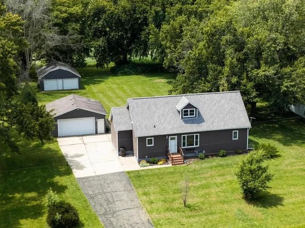 22341 570th Ave, Austin, MN 55912