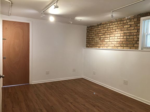4th image of 818 Mulford St