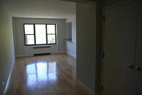 Rented by Stonehenge NYC LLC | media 10