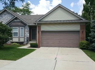 3050 Brookside Dr #1, Waterford, MI 48328