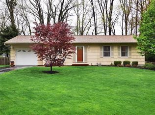 105 Benedict Rd, Pittsford, NY 14534