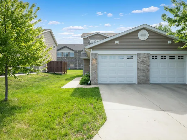 3230 Portage Cir NW, Rochester, MN 55901