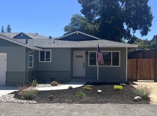 4160 Vineyard Ave #B, Pleasanton, CA 94566