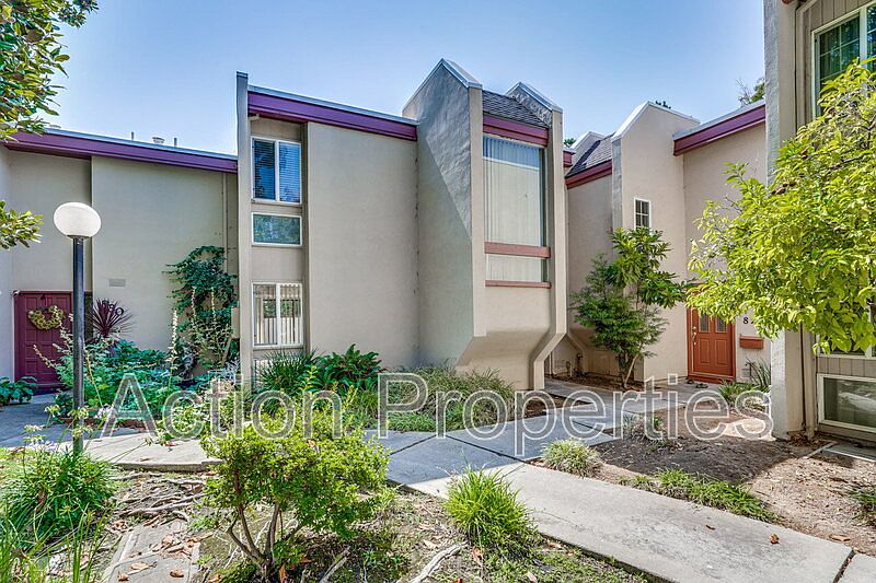 1st image of 829 Hooshang Ct