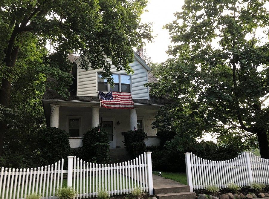 2nd image of 4 Hillside Ave