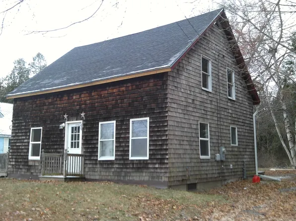 104 Beechwood Street, Thomaston, ME 04861