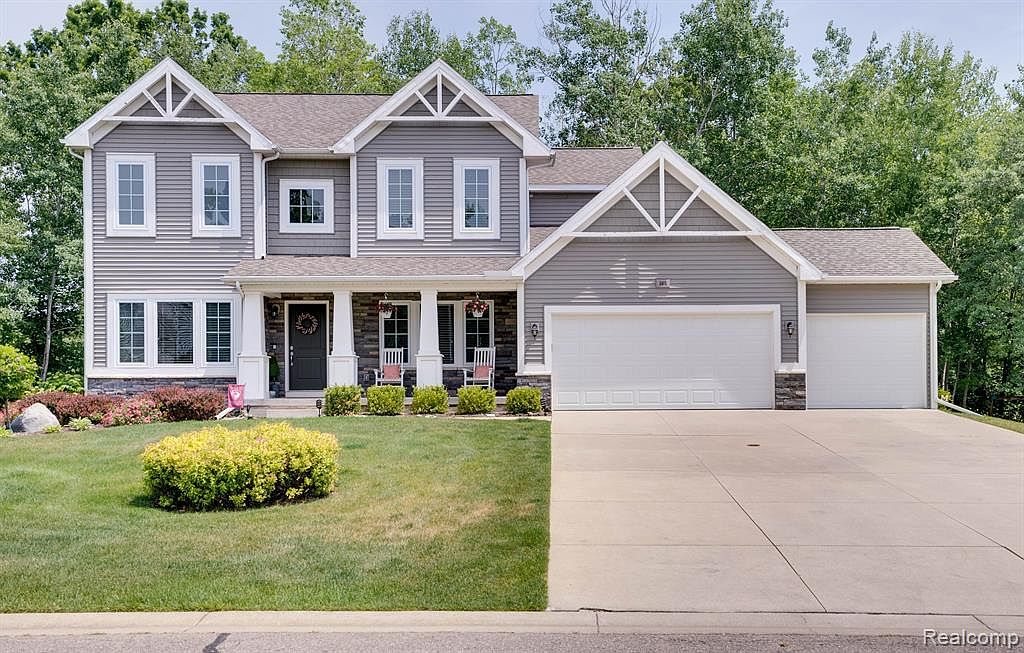 565 Chrystal Downs Ct, Brighton, MI 48114 | MLS #20230049662 | Zillow