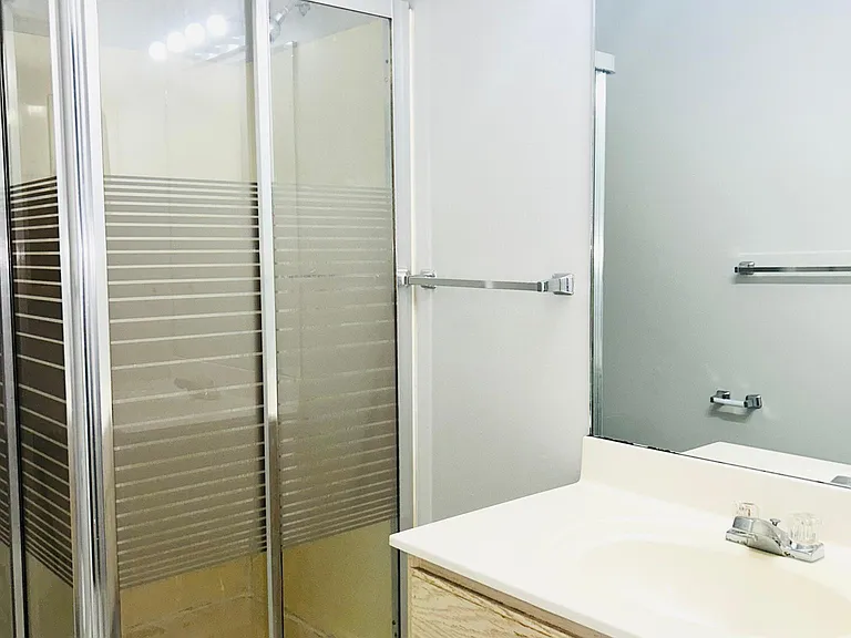 1626 Ellwood Ave #1 — Photo 11
