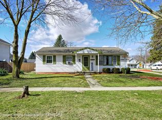 302 S Summit St, Webberville, MI 48892