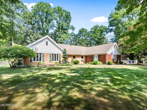 30 Packard Drive, Middletown, NJ 07748