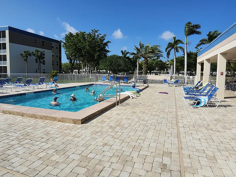 14831 Park Lake Dr #207 — Photo 2