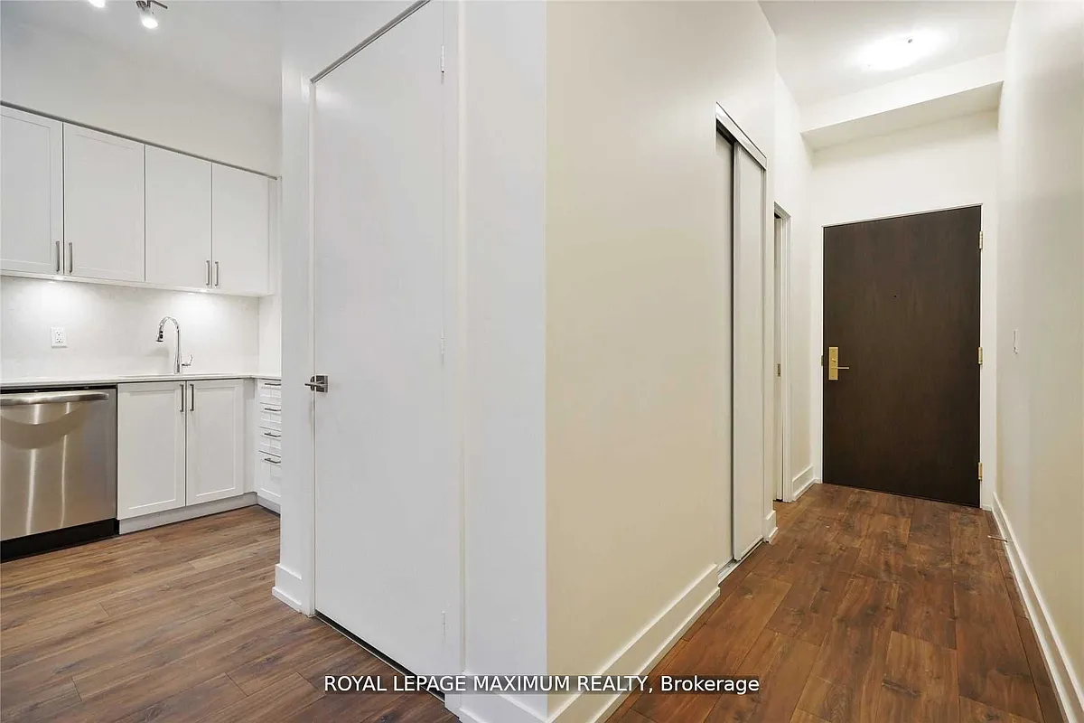 Building Photo - 278 Buchanan Dr E #122E