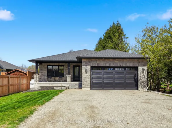 18 Geddes St W, Minto, ON N0G 1M0