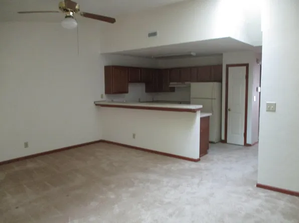 3570 Clover Meadows Dr, Chesapeake, VA 23321