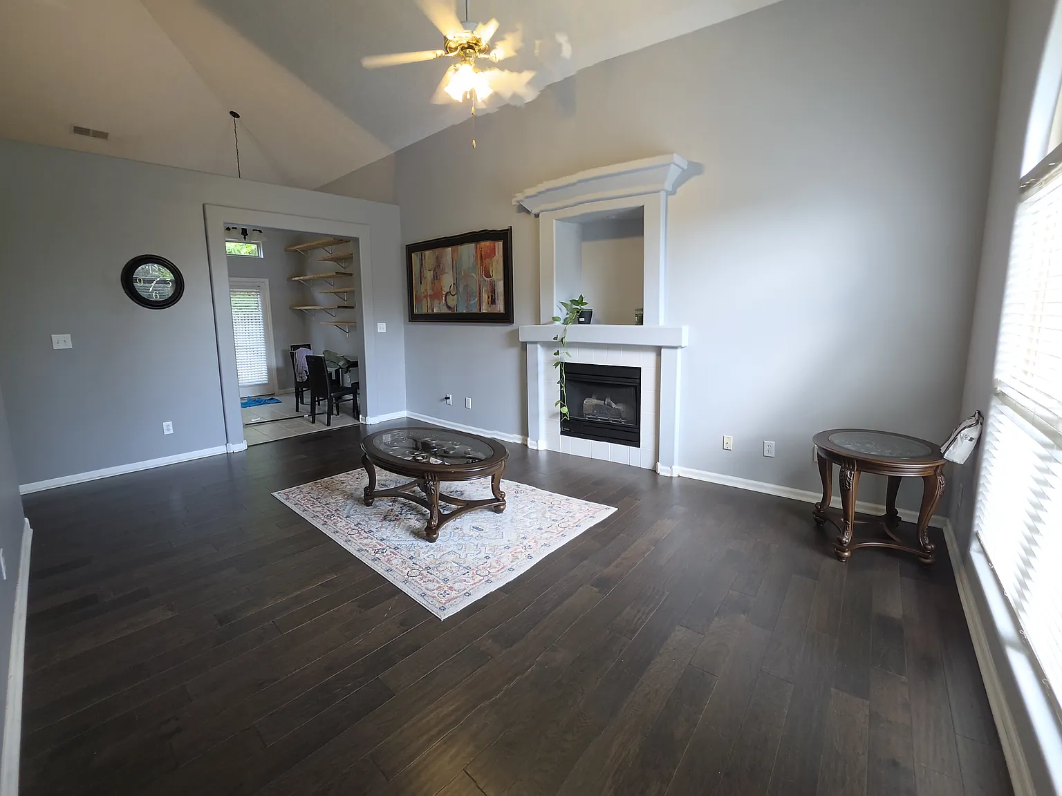 3 bed, 1377 sqft, $1,850 — Photo 4