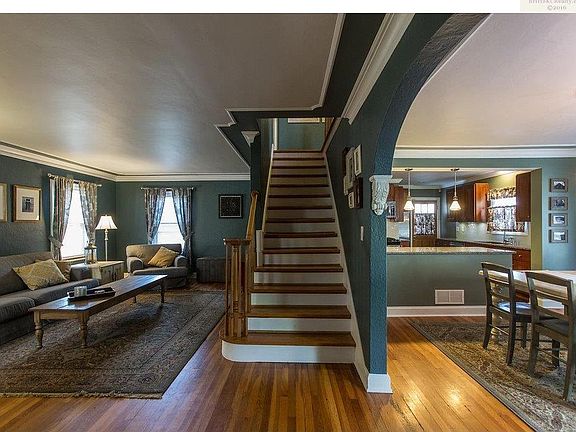 2nd image of 633 E Gregory Blvd